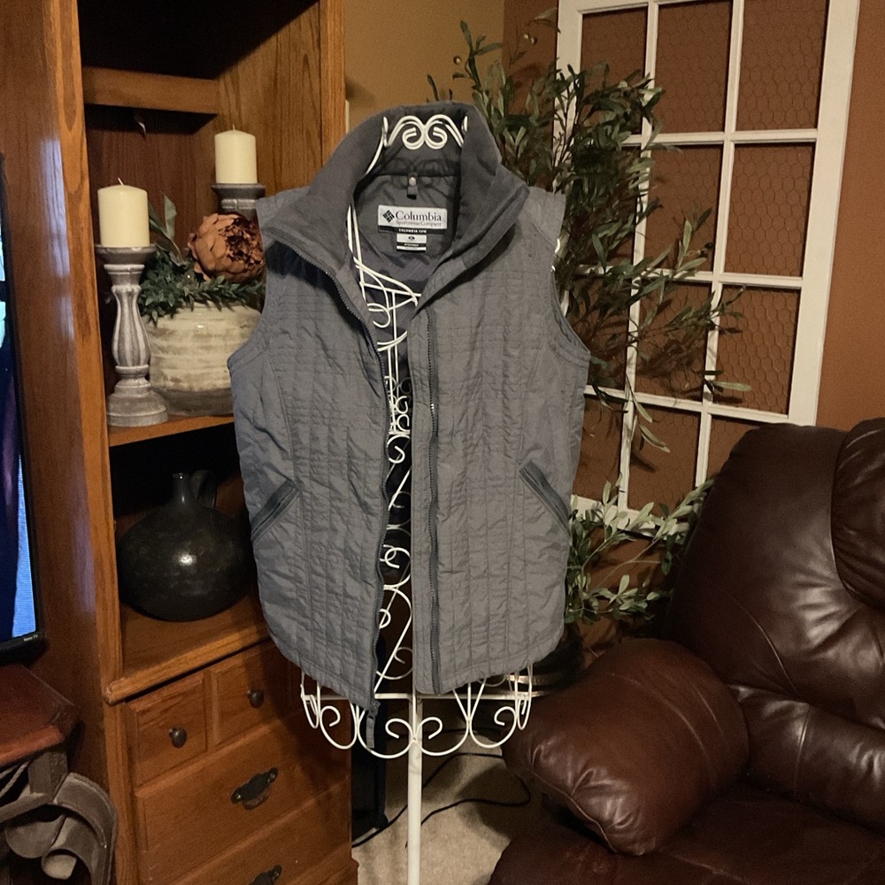 Chic Gray Striped Blazer